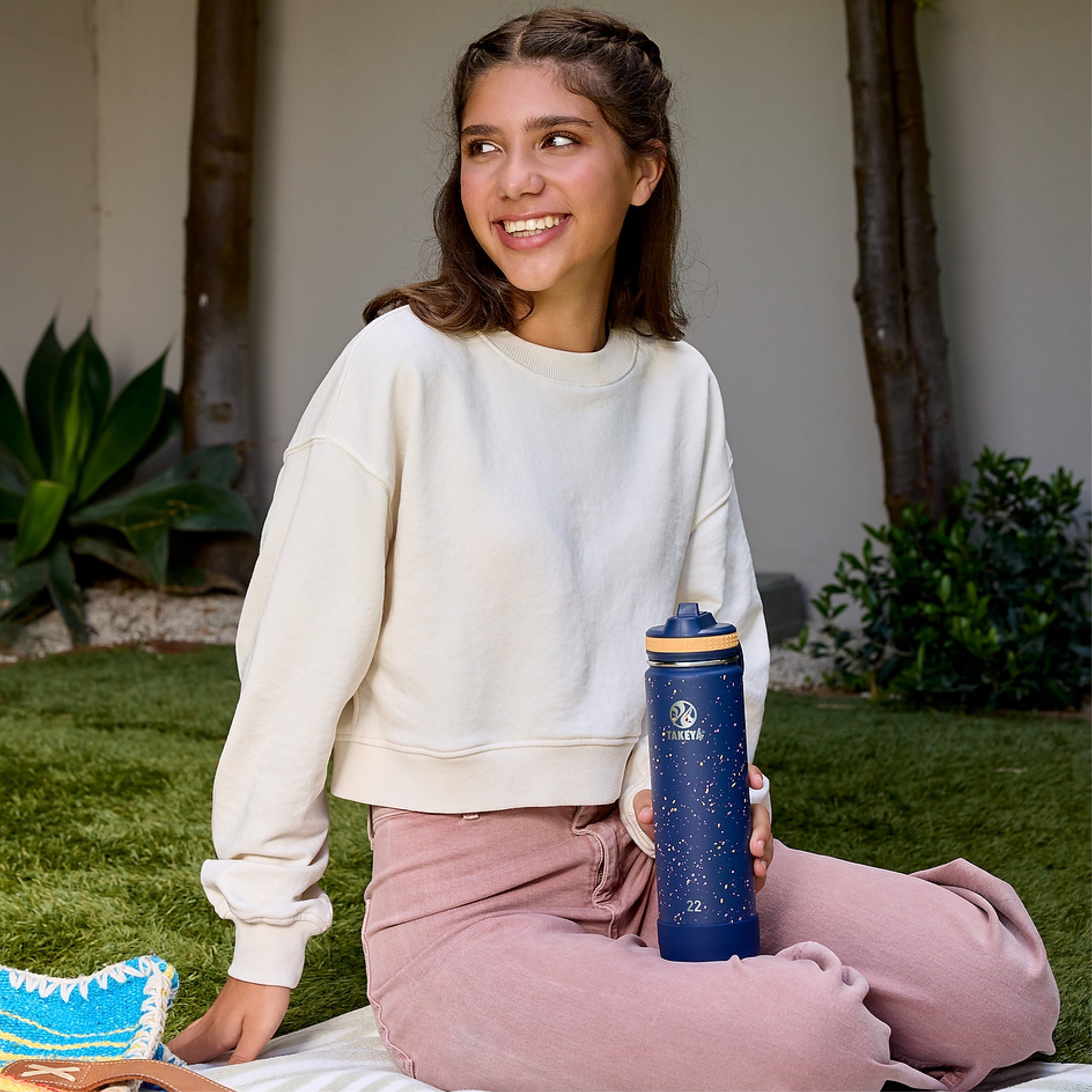 Actives Water Bottle With Straw Lid